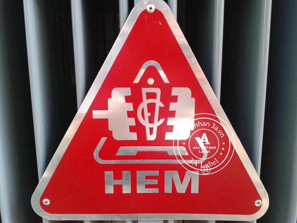 Địa chỉ làm tem nhôm in, ăn mòn giá rẻ nhât tại Hà Nội 5